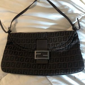PREOWNED Fendi FF logo medium shoulder bag